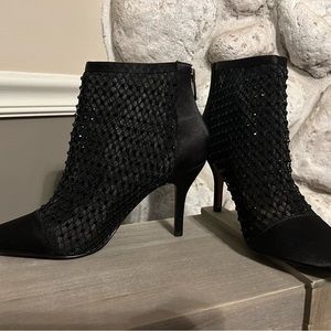 Women’s dress shoes, size 7M